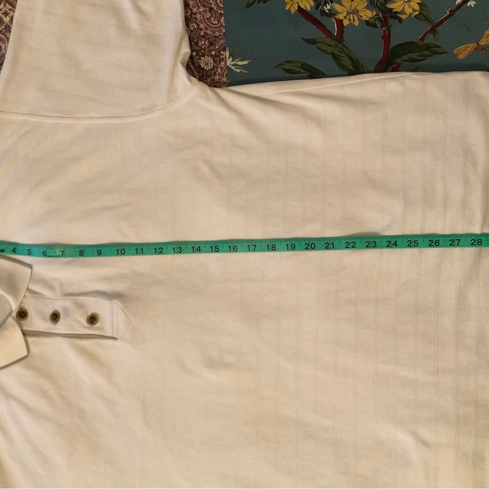 Men’s Cutter and Buck short sleeve shirt